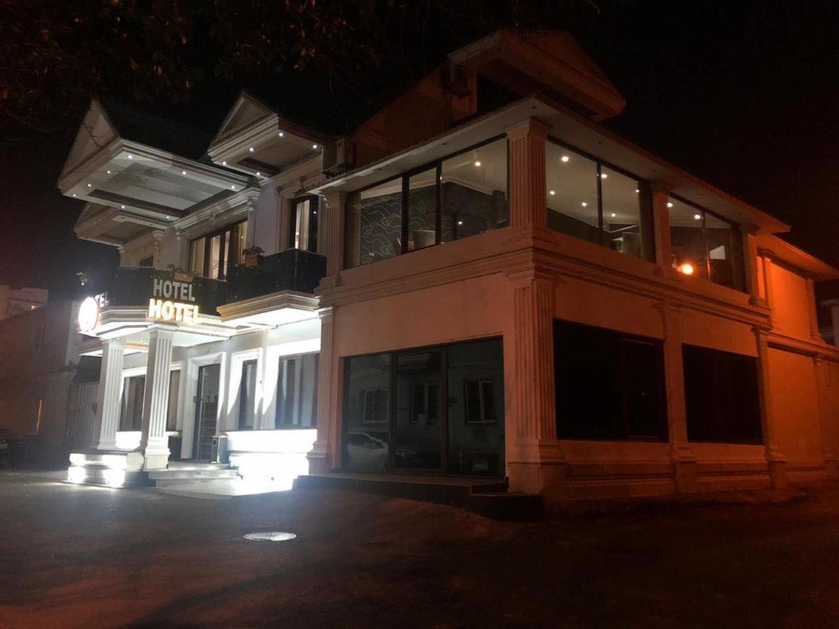 Гостевой дом Grand GMP Тбилиси Экстерьер фото